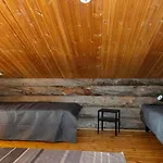 Sallanhelmi B1 By Interhome